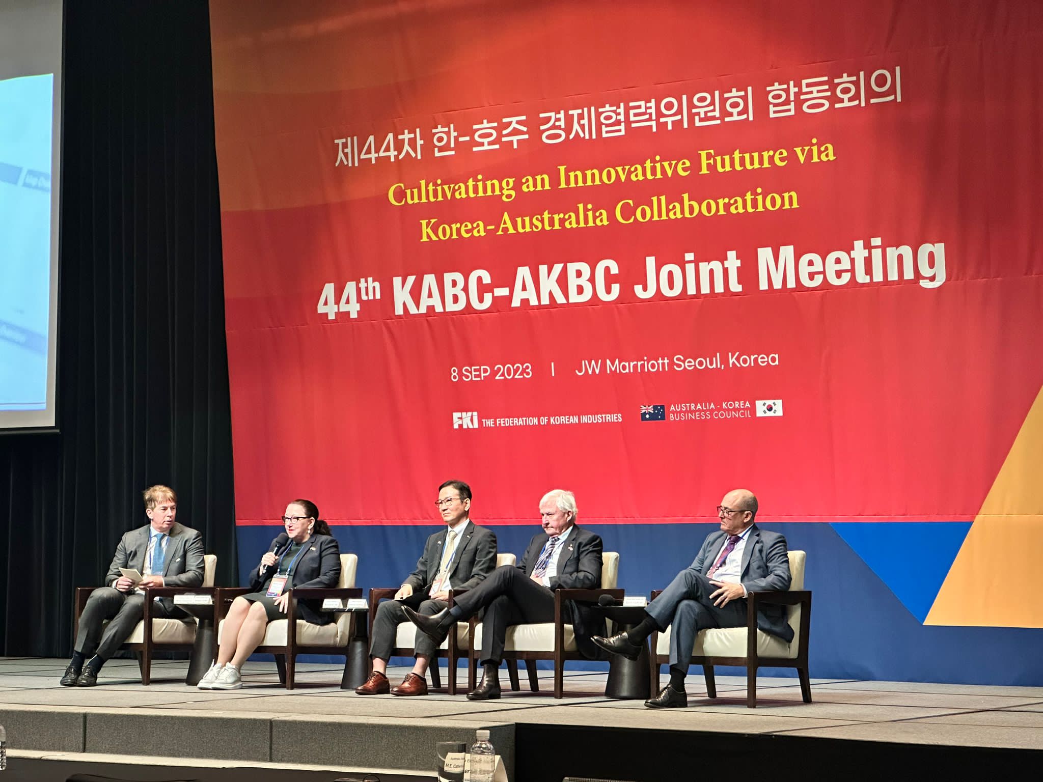 ASM presents at KABC-AKBC Joint Meeting in Seoul